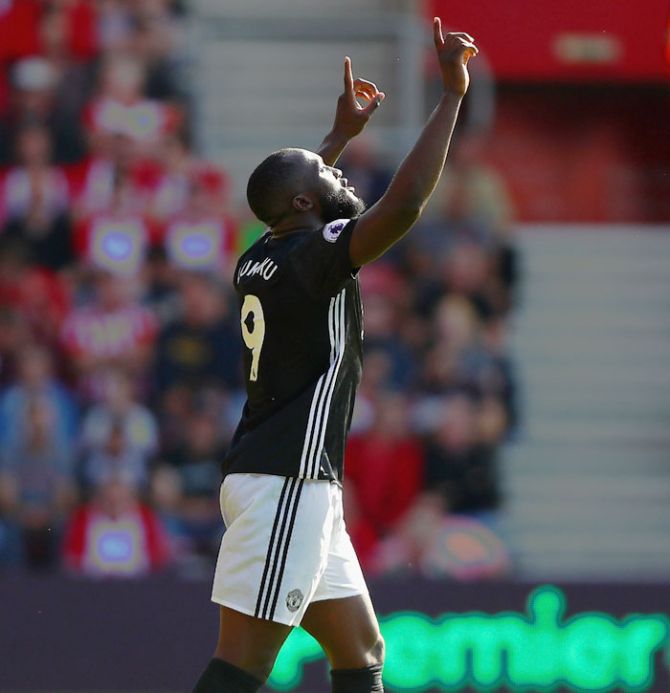 Manchester United's Romelu Lukaku celebrates scoring the opening goal against Southampton at St Mary's Stadium in Southampton