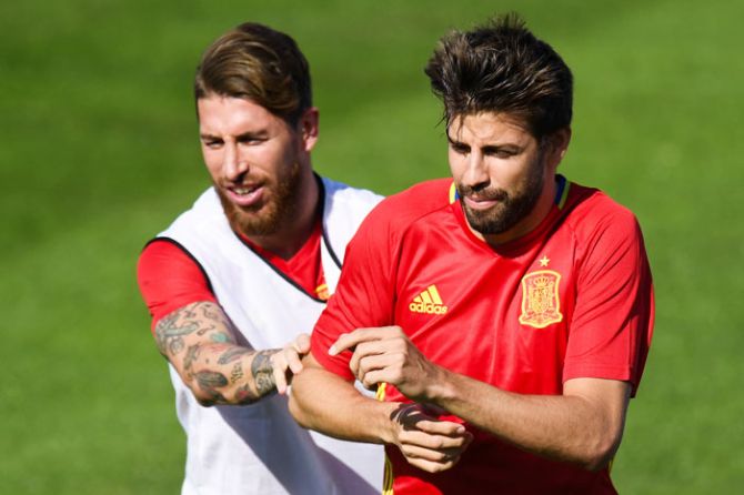 Real Madrid's Sergio Ramos has criticised his Spain teammate and Barca defender Gerard Pique for his pro-Catalan referendum comments