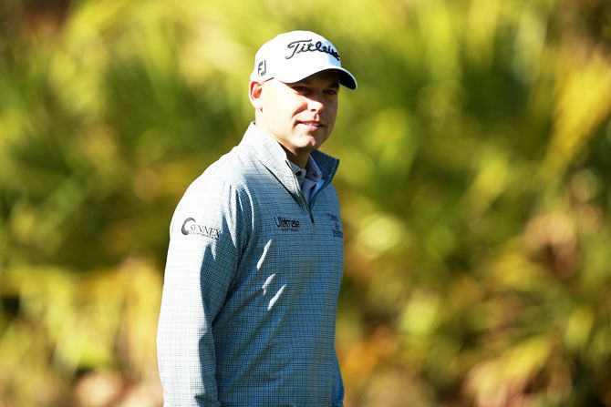 US golfer Bill Haas has excused himself from playing the Genesis Open at the Riviera Country Club in Pacific Palisades that starts today