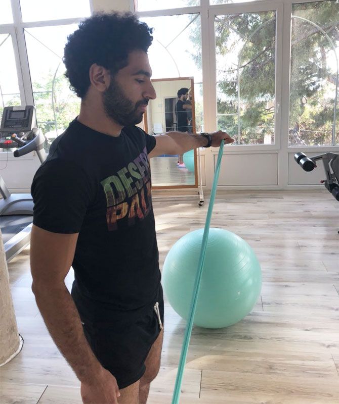 Mo Salah at a fitness test 