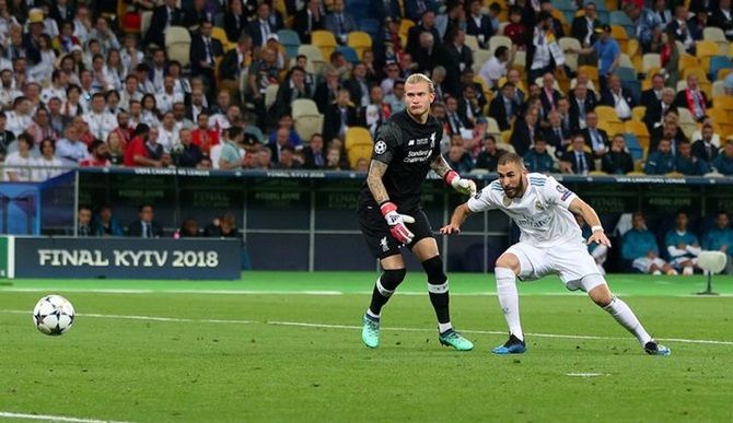Karim Benzema scores Real Madrid's first goal