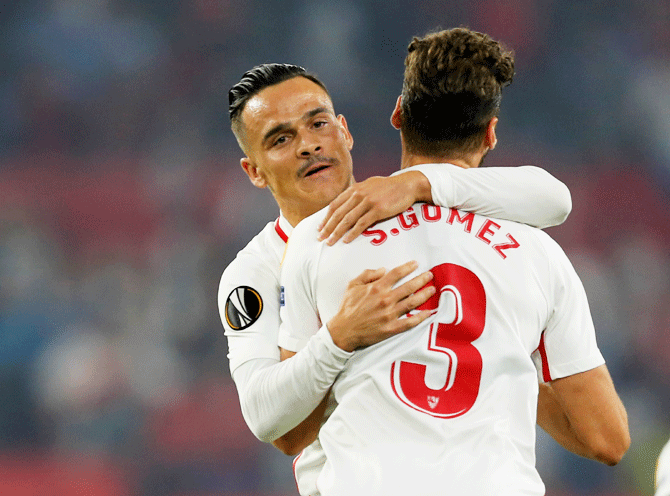 Sevilla's Roque Mesa scored in their win over Alaves on Thursday