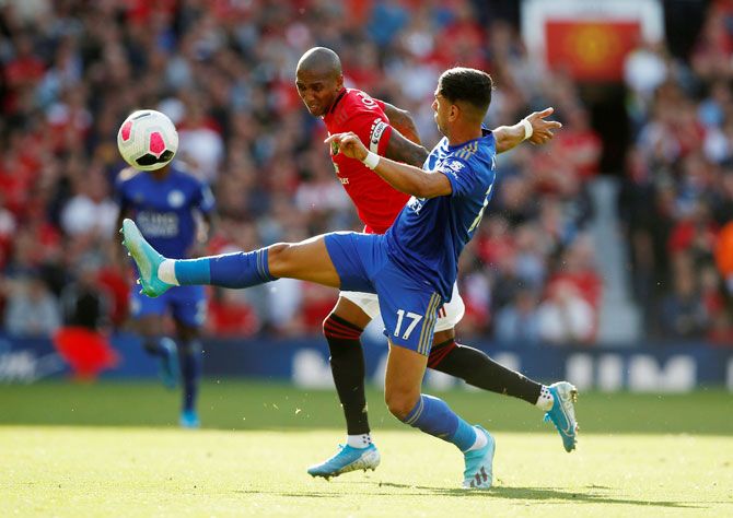 Leicester City's Ayoze Perez in action with Manchester United's Ashley Young 