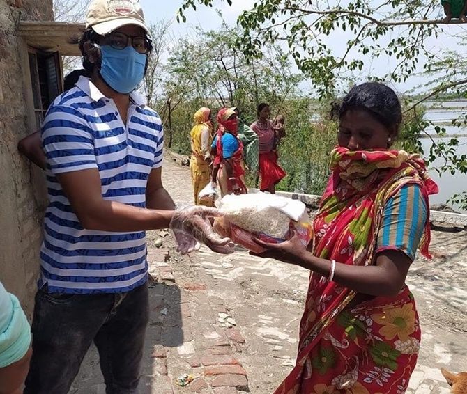Archer Rahul Banerjee and a couple of his friends set out on their own in a car loaded with tarpaulin, food packets and sanitary napkins. They headed straight to the affected areas in South 24 Parganas on the morning of May 25.