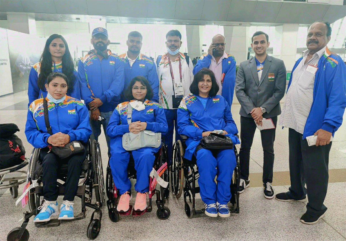 Para Table Tennis players Bhavina & Sonalben with PCI president Deepa Malik. While Bhavina will participate in wheelchair class 4 category, Sonalben will compete in wheelchair class 3 category in women's singles, while teaming up for the doubles