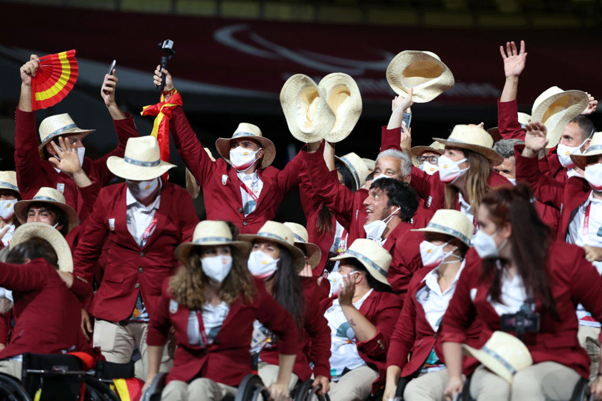 Athletes from Team Spain take part in the parade of athletes during the opening ceremony 