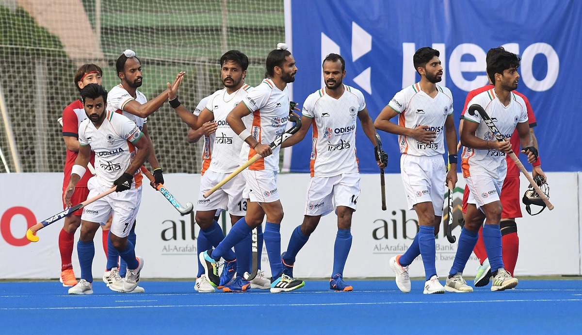 The Indian hockey team celebrate Harmanpreet Singh's goal 