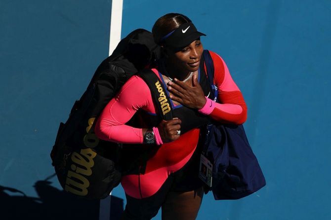 Serena Williams thanks the crowd following her defeat to Naomi Osaka
