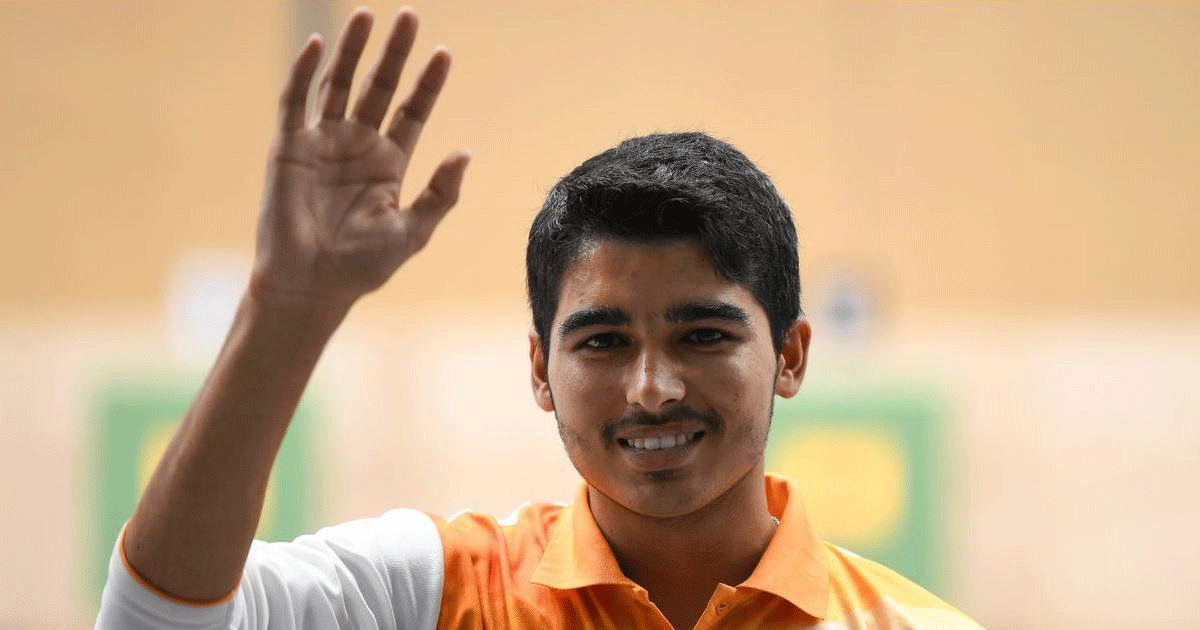 Appearing in his maiden Olympics, 19-year-old Saurabh Chaudhary shot a total of 586 in the qualifications, including a perfect 100 in the fourth series following back-to-back 98, to march his way into the eight-man summit showdown.