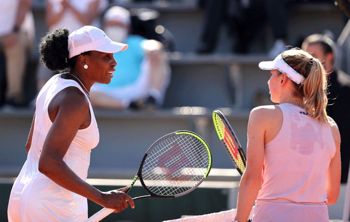  USA's Venus Williams congratulates Russia's Ekaterina Alexandrova
