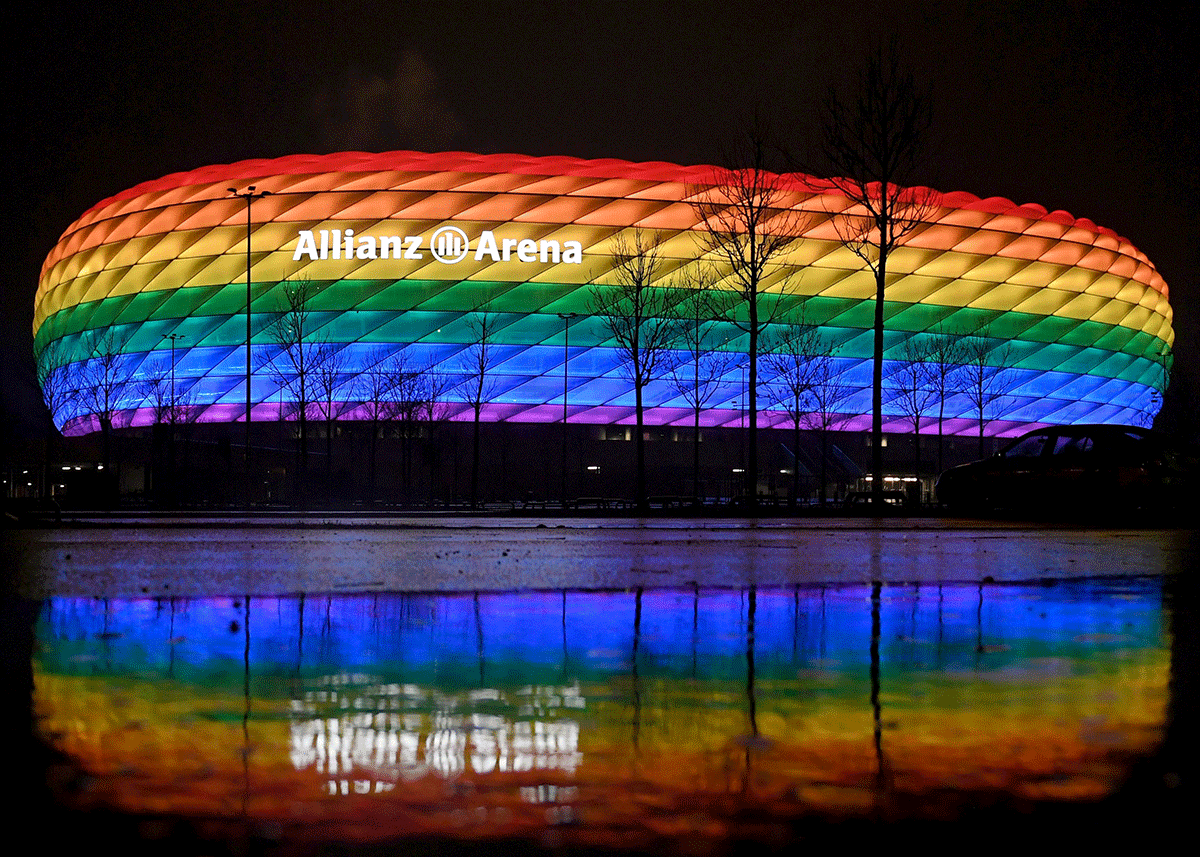 Munich LGBTQ organisations are preparing for the German-Hungary match on Wednesday with a huge action, they will hand out 11,000 rainbow flags in and around the stadium, said Budapest Pride on their Facebook page.