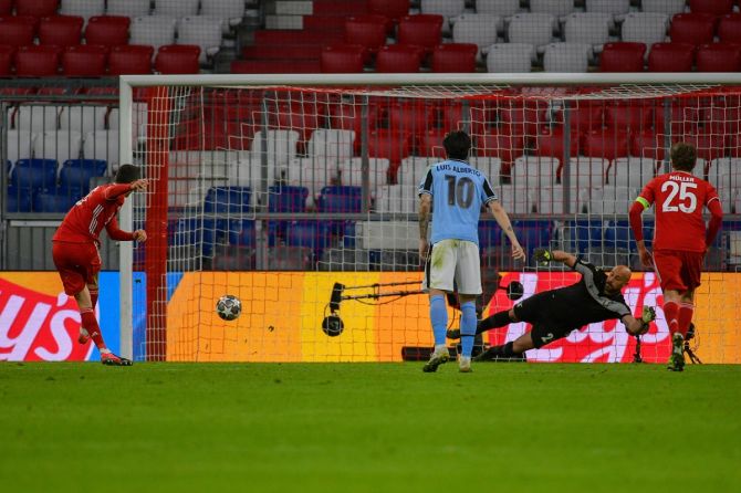 Robert Lewandowski scores Bayern Munich's opening goal from the penalty spot