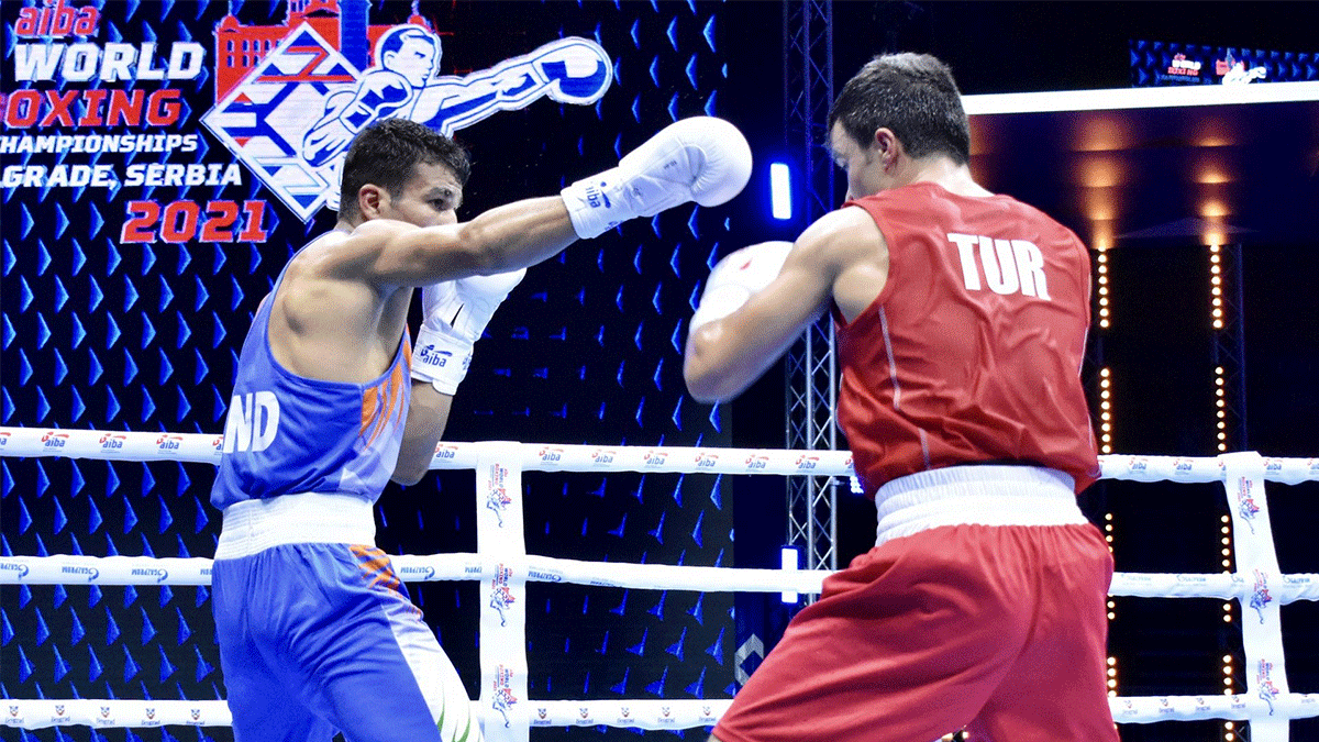 Indian boxer Akash Sangwan in action against Turkey's Furkan Adem in his 67kg bout at the AIBA men's world championships in Belgrade on Monday