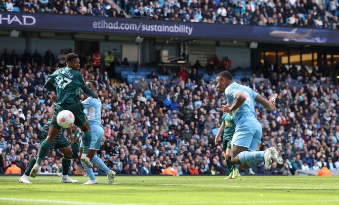 Gabriel Jesus scores Manchester City's second goal.