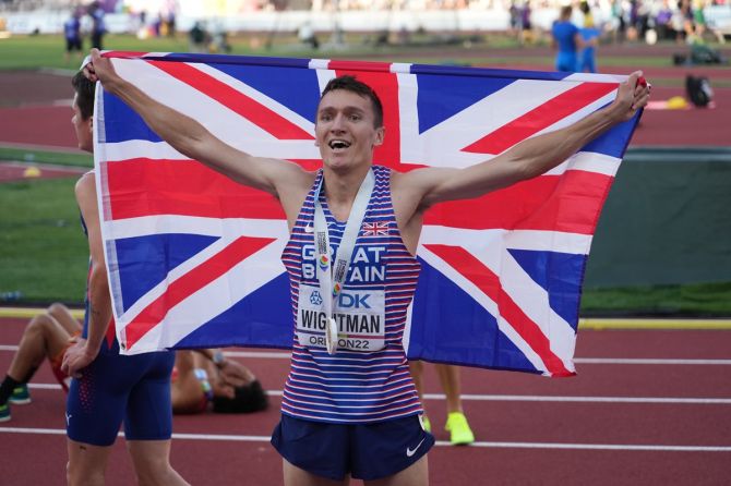  Jake Wightman of Great Britain celebrates winning the men’s 1500m final at the World Athletics Championships Oregon 22, on Tuesday.