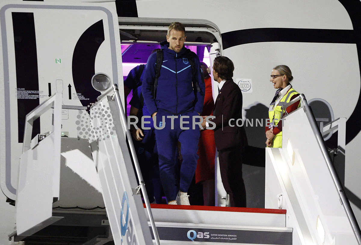 England´s Harry Kane and his England teammates arrive in Doha in Tuesday, ahead of the FIFA World Cup Qatar 2022 that kicks off on November 20 
