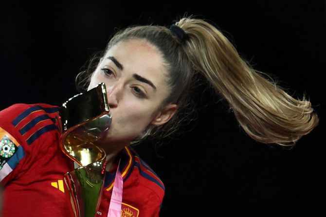 Spain's Olga Carmona scored the title-winning goal against England in the FIFA Women's World Cup final. According to Spanish media outlet Relevo, Carmona's family and friends decided not to tell her so that she could focus on the most important match of her life.