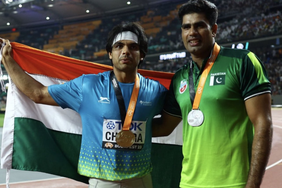 Pakistan's Arshad Nadeem (right) said the silver medal at the Worlds was very satisfying as he competed against India's Neeraj Chopra