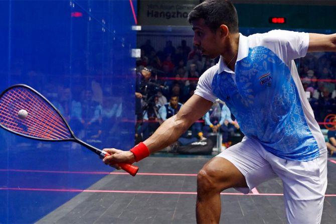 Sourav Ghosal fought-off a brief challenge from Japan's Ryunosuke Tsukue to advace to the semi-finals