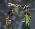 Pakistan edge past Bangladesh; India knocked out of Asia Cup