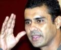 Pak appoint Waqar as bowling coach