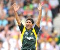 Razzaq in talks with Knight Riders for IPL III