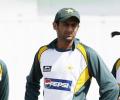 Malik denies lobbying against Younis