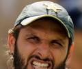 Afridi to quit Test cricket and captaincy