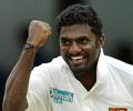 Warne, Akram salute Murali