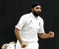 England name Panesar, Tremlett in Ashes squad 