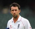 Tremlett out of England squad, call-up for Onions