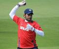'Sore hands might be affecting Dhoni's keeping'