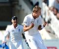 Broad brings England back after Dravid ton