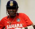 Sehwag dashes to Delhi for rib injury check-up