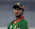 Upset Bangla fans attack Shakib's house