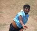 Muralitharan fights fitness battle before semis 