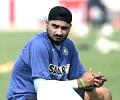 Will Ashwin, Ojha's rise relegate Harbhajan to the sidelines?