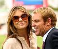 Liz Hurley accepts Shane Warne's marriage proposal
