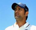 Under-pressure Dhoni unwinds at Adelaide's vineyards
