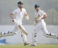 2nd Test: England record comfortable win to level series