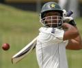 Batsman Manzoor back in Pakistani Test fold