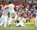 Australia push England to the wall in second Test