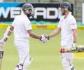 De Villiers and Amla keep SA out of trouble