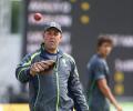 Lehmann replaces Mickey Arthur as Australia coach
