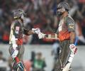 IPL: Hyderabad qualify for play-offs, knock Bangalore out