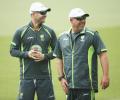 Ponting urges Clark & Co to 'play the hard-nosed Australian way'