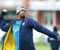 ICC clear spinners Senanayake, Williamson to bowl again