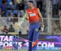 Delhi Daredevils drop Pietersen, Karthik, Vijay