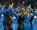 Dilshan steers Sri Lanka to victory over South Africa