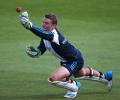 Desperate England turn to Buttler for third India Test